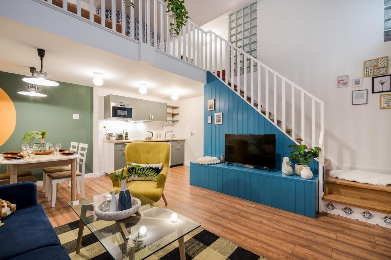 Colorful Designer Home In The Heart Of Будапеща Екстериор снимка