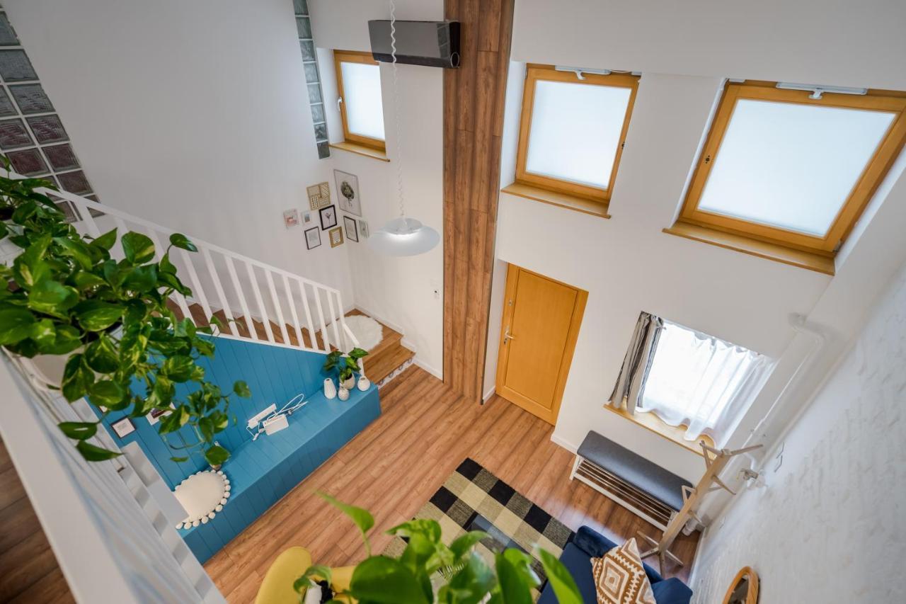 Colorful Designer Home In The Heart Of Будапеща Екстериор снимка